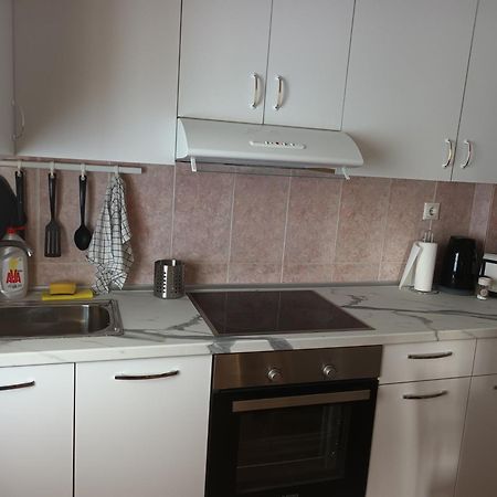 נאוי אפיבטיי Peraia Sea View Apartment מראה חיצוני תמונה