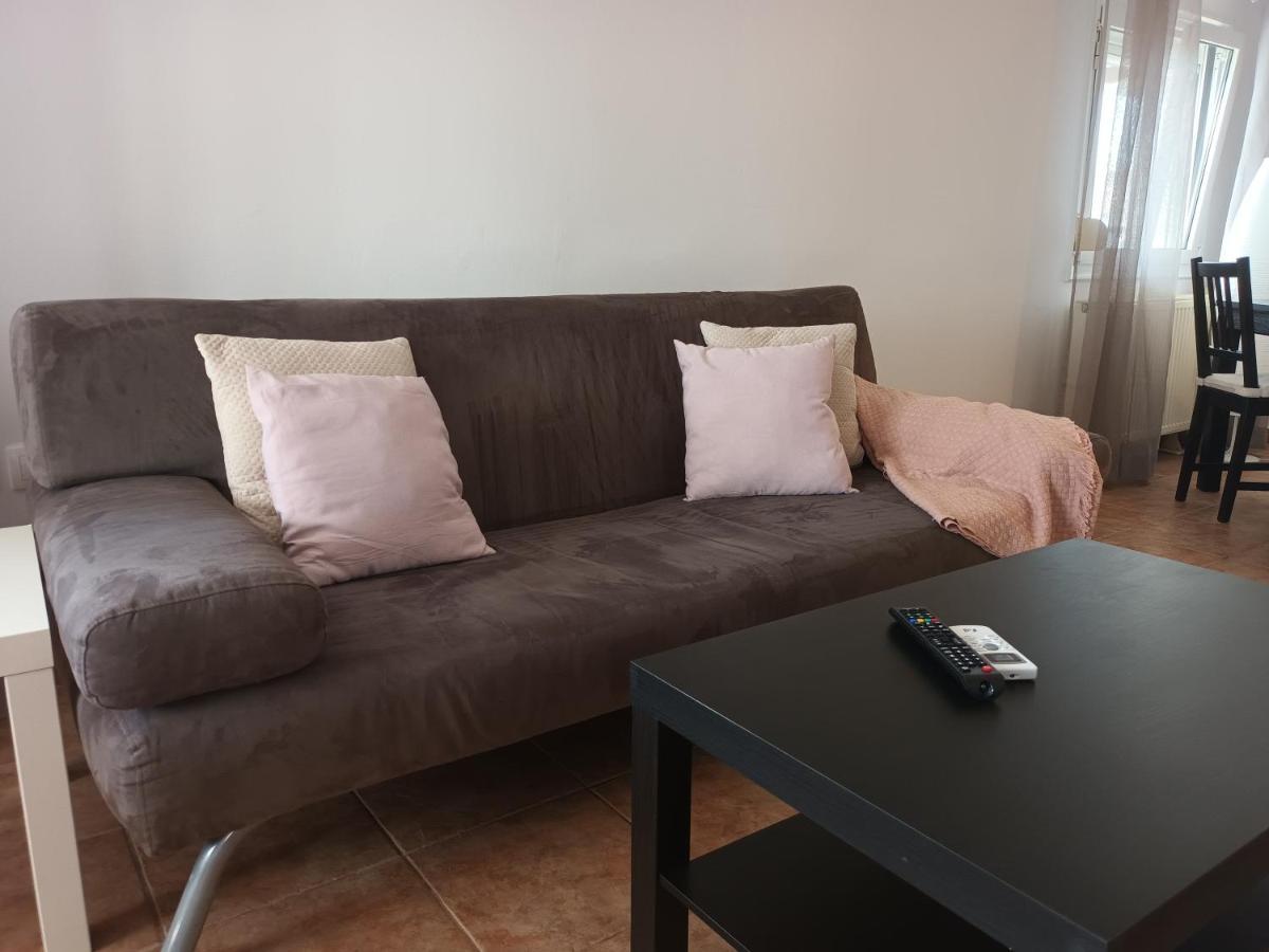 נאוי אפיבטיי Peraia Sea View Apartment מראה חיצוני תמונה