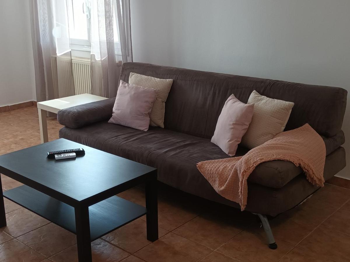 נאוי אפיבטיי Peraia Sea View Apartment מראה חיצוני תמונה