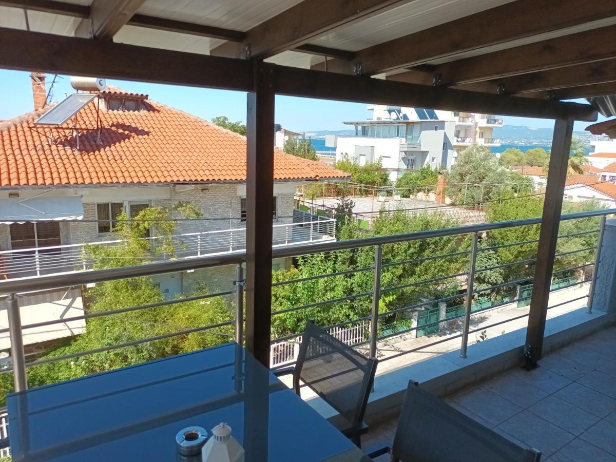 נאוי אפיבטיי Peraia Sea View Apartment מראה חיצוני תמונה